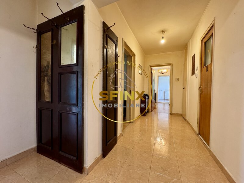 Iancului, 2 camere decomandat, logie 9.4 mp, 1979.