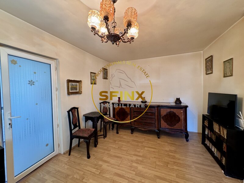 Iancului, 2 camere decomandat, logie 9.4 mp, 1979.